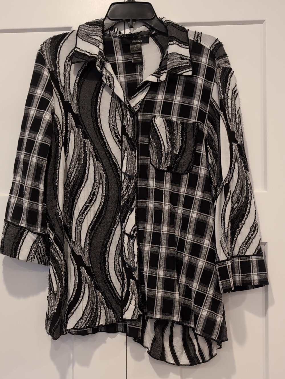 Ali Miles Mixed Fabric Asymmetrical Button Front 3/4 Sleeve Black&White Top L